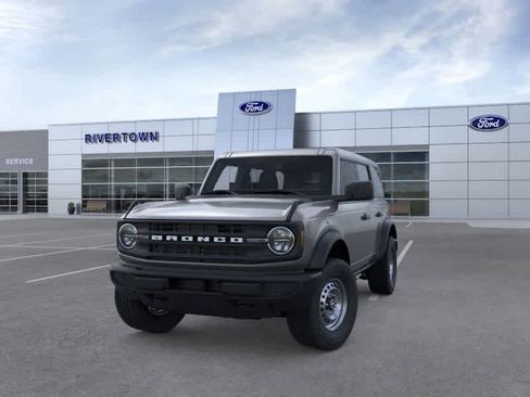 New 2025 Ford Bronco 4-Door image 2