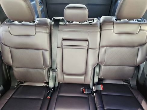 New 2026 Ford Explorer Platinum image 14