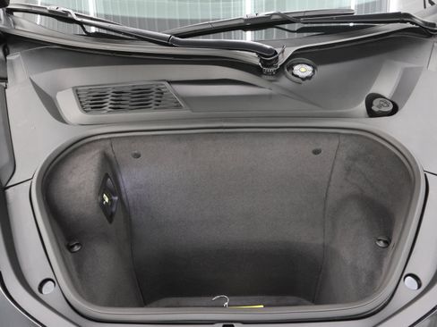 Used 2023 Chevrolet Corvette Stingray Premium Cpe w/ Z51 Performance Package image 19