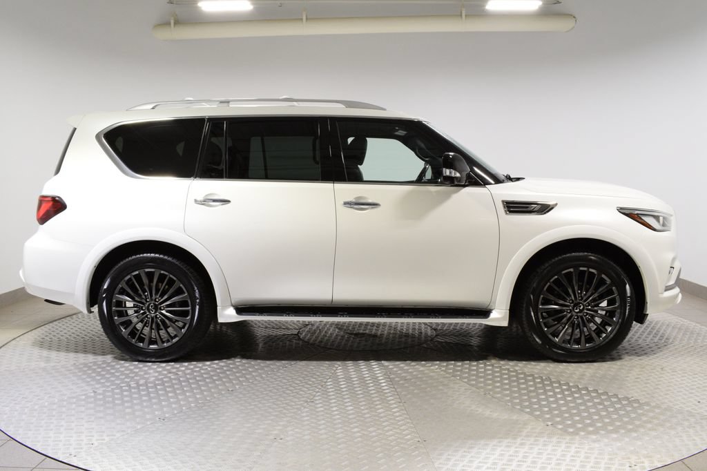Certified 2024 INFINITI QX80 Sensory AWD/4WD image 3