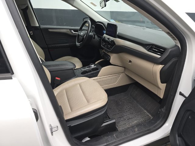 Used 2022 Ford Escape SEL w/ Technology Package FWD image 28
