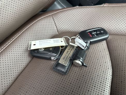 Used 2023 Honda Pilot Elite image 26