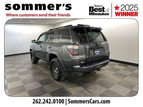 Used 2020 Toyota 4Runner SR5 image 3