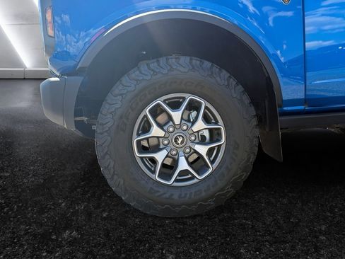 Used 2022 Ford Bronco Badlands image 26