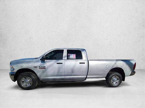 Used 2018 RAM 3500 Tradesman w/ Chrome Appearance Group image 9