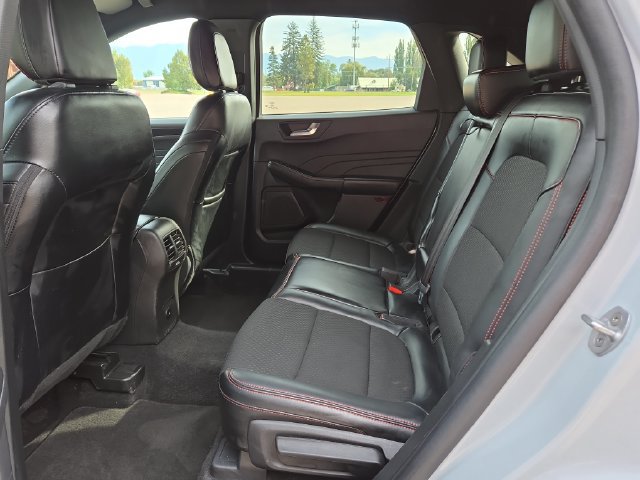 Used 2025 Ford Escape ST-Line Select AWD/4WD image 28