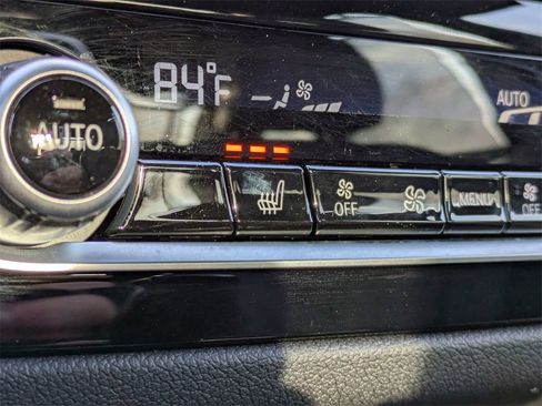 Used 2021 BMW 530i w/ M Sport Package image 23