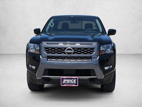 Used 2025 Nissan Frontier SV w/ SV Convenience Package AWD/4WD image 2