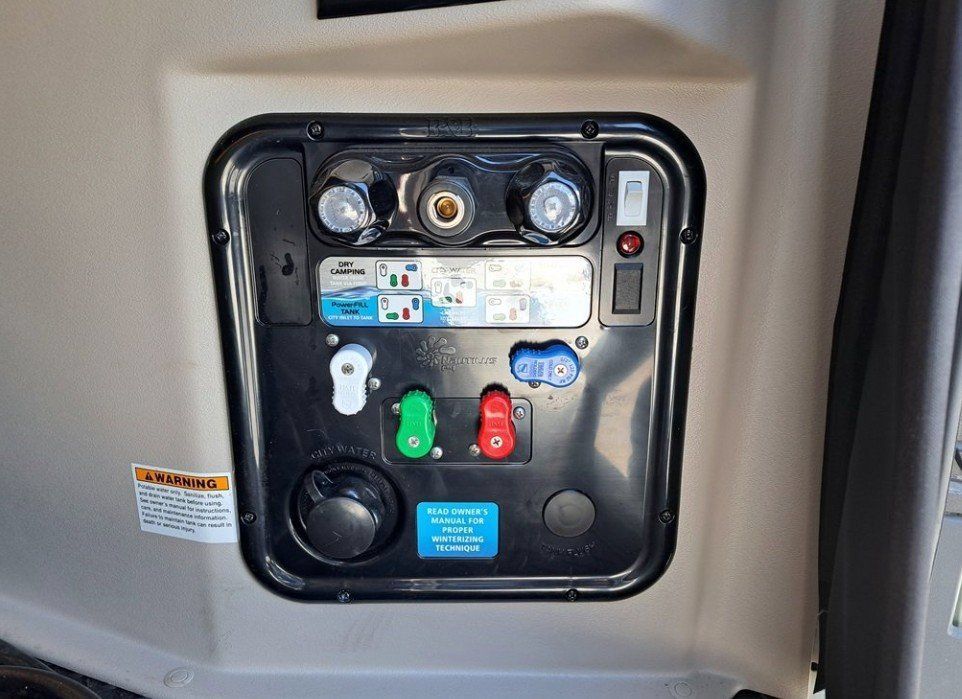Used 2023 Mercedes-Benz Sprinter 2500 image 30