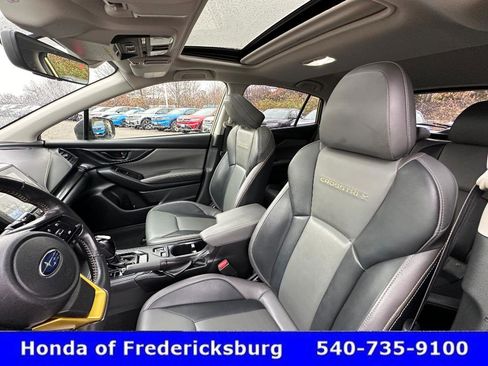 Used 2021 Subaru Crosstrek 2.5i Sport w/ Moonroof Package image 18