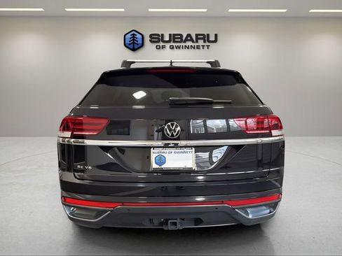 Used 2023 Volkswagen Atlas Cross Sport SE w/ Black Wheel Package image 4