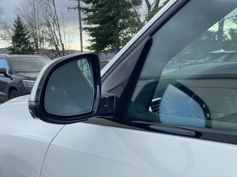 Certified 2023 BMW X5 xDrive40i w/ M Sport Package image 32