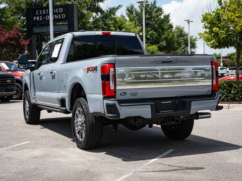 Used 2026 Ford F250 Platinum w/ Platinum Plus Package AWD/4WD image 8