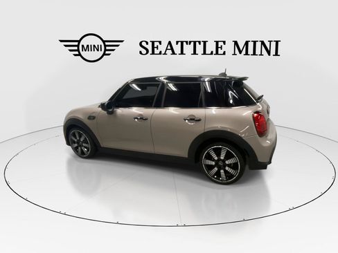 Used 2022 MINI Cooper S w/ Premium Package FWD image 8