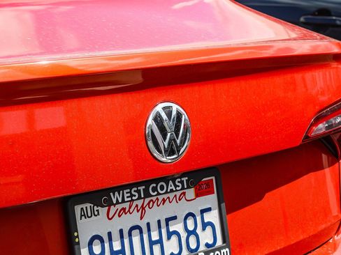 Used 2019 Volkswagen Jetta S w/ Driver Assistance Package FWD image 9