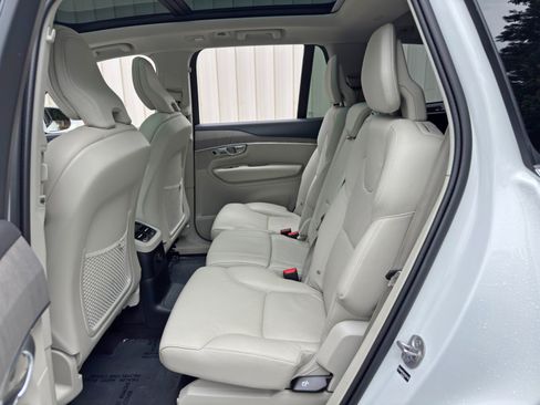Used 2025 Volvo XC90 T8 Plus AWD/4WD image 44