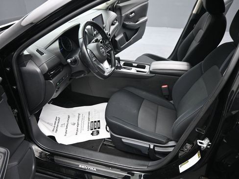 Used 2022 Nissan Sentra SV w/ All-Weather Package image 17