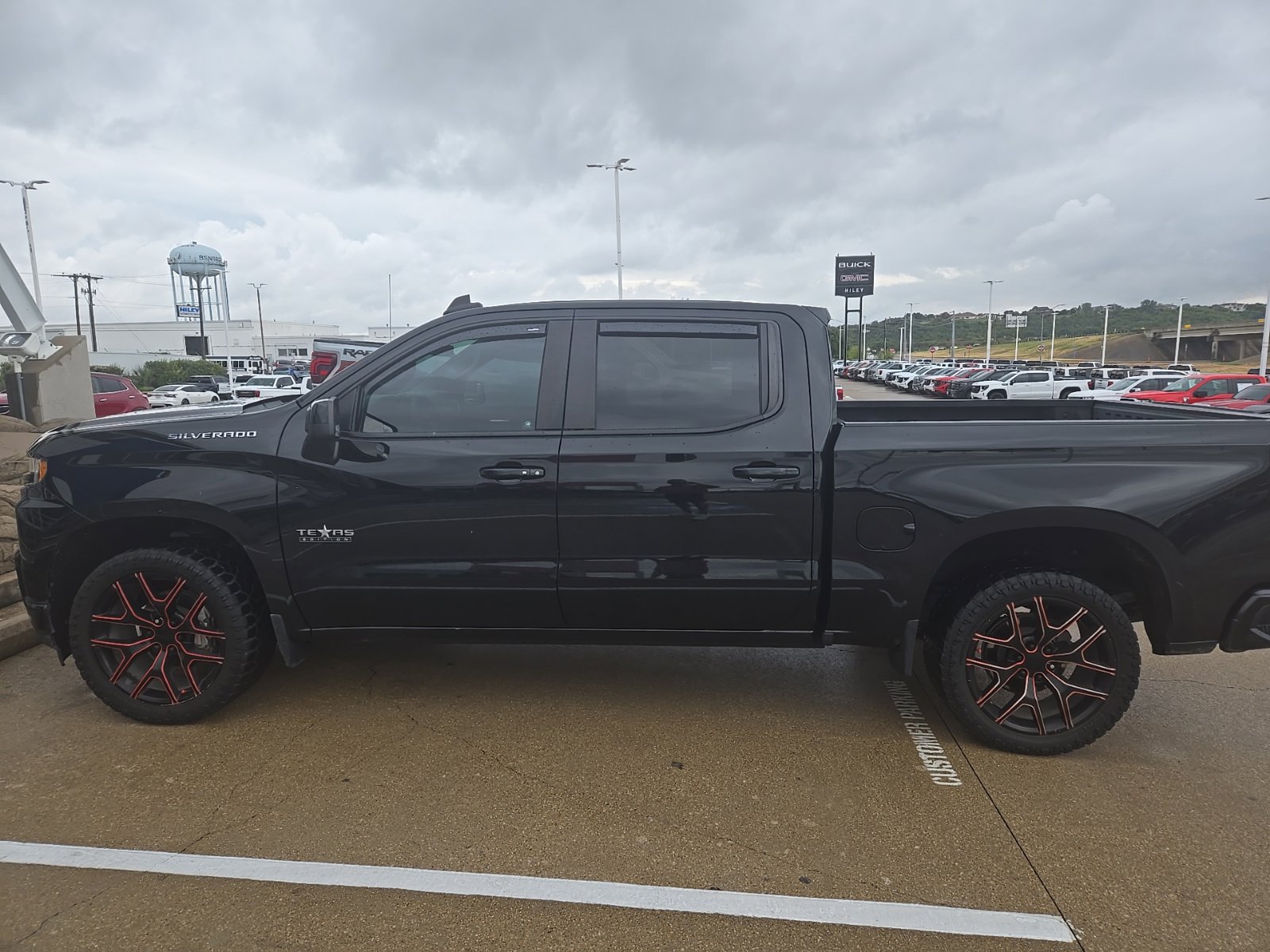 Used 2021 Chevrolet Silverado 1500 RST w/ Bed Protection Package RWD image 14