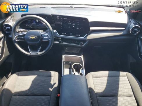 Certified 2025 Chevrolet Equinox LT AWD/4WD image 13