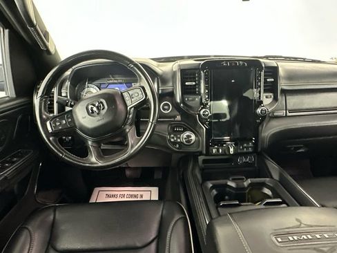 Used 2022 RAM 1500 Limited AWD/4WD image 6