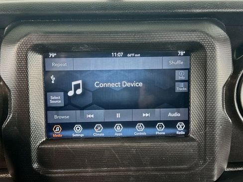 Used 2020 Jeep Wrangler Unlimited Sport image 21