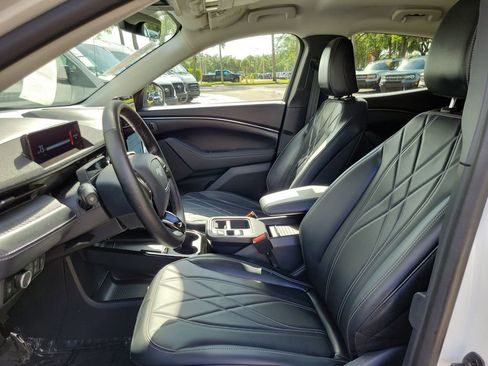 Certified 2025 Ford Mustang Mach-E Select RWD image 15