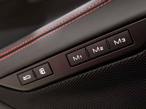 Certified 2022 Ferrari F8 Tributo RWD image 24