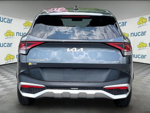Used 2023 Kia Sportage LX AWD/4WD image 5
