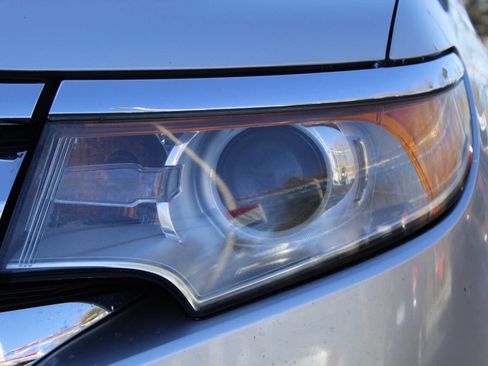 Used 2011 Ford Edge SEL w/ 202A Rapid Spec Order Code AWD/4WD image 19