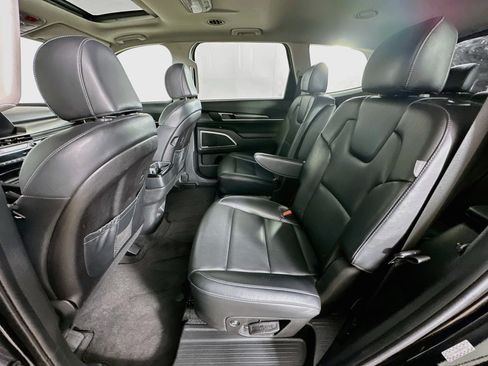 Used 2025 Kia Telluride S AWD/4WD image 30