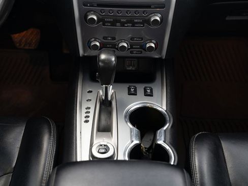 Used 2018 Nissan Pathfinder SL image 17