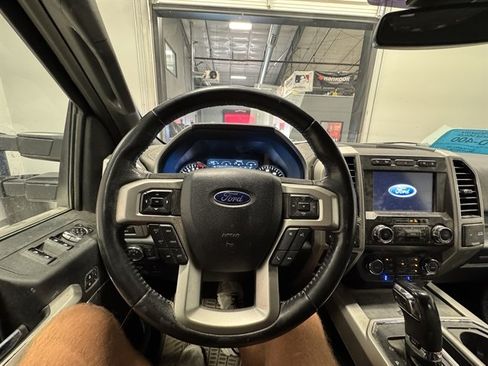Used 2020 Ford F150 Lariat AWD/4WD image 4