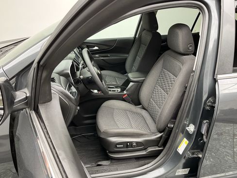 Certified 2021 Chevrolet Equinox LT w/ LPO, Floor Liner Package AWD/4WD image 9