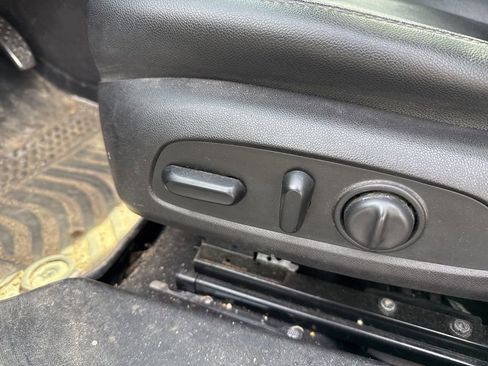 Used 2016 Chevrolet Malibu Premier w/ Driver Confidence Package II image 7