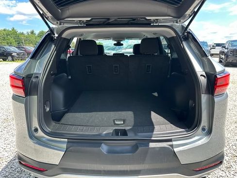 Certified 2025 Chevrolet Blazer LT AWD/4WD image 13