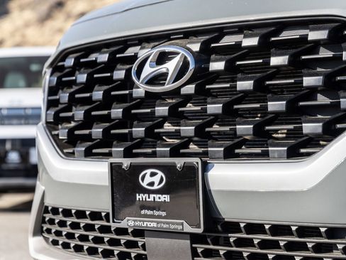 Used 2023 Hyundai Santa Fe SEL FWD image 7