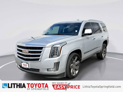 Used 2016 Cadillac Escalade Luxury AWD/4WD image 1