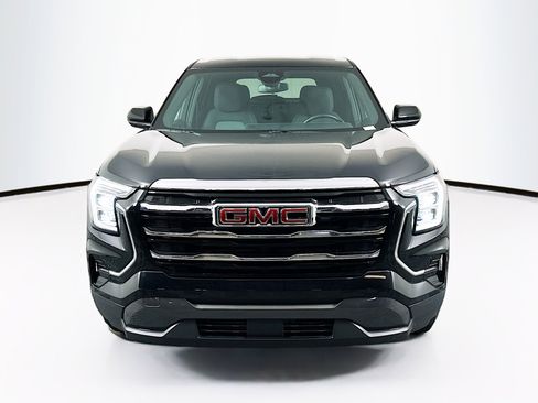 Used 2025 GMC Terrain Elevation image 2