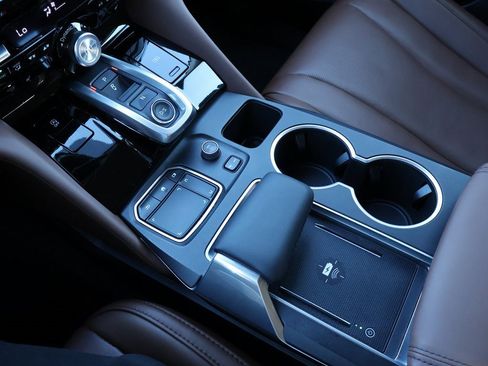 Used 2024 Acura MDX SH-AWD w/ Technology Package image 26