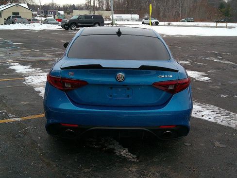 Used 2019 Alfa Romeo Giulia Ti Sport w/ Quick Order Package 22S Sport image 5