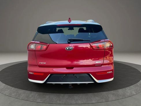 Used 2017 Kia Niro EX FWD image 6