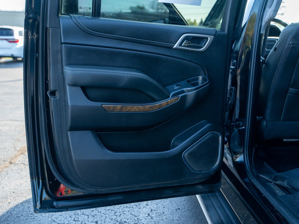 Used 2019 GMC Yukon XL Denali w/ Denali Ultimate Package AWD/4WD image 11