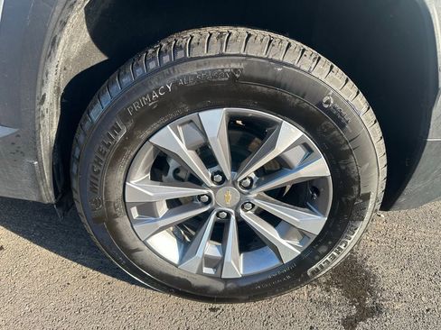 Used 2025 Chevrolet Equinox LT image 23