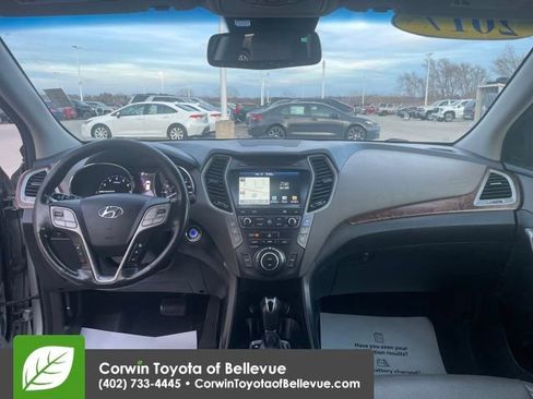 Used 2017 Hyundai Santa Fe Limited image 15