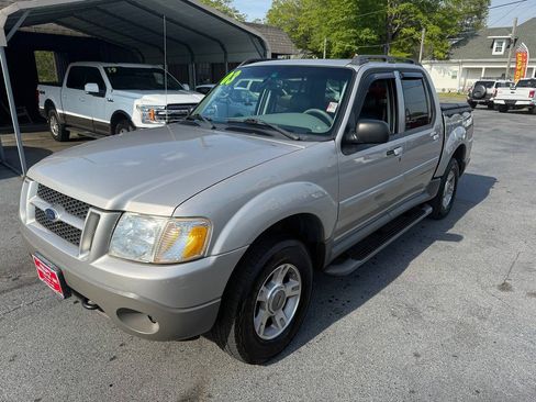 Used 2003 Ford Explorer Sport Trac XLT RWD image 8