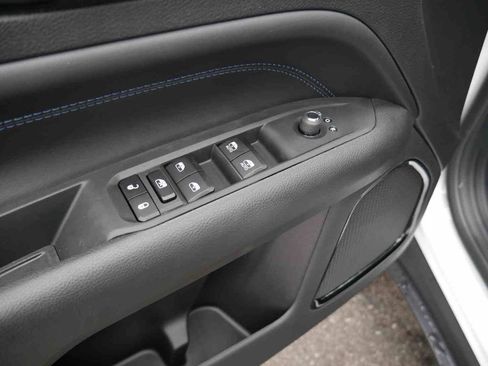 New 2026 Jeep Compass Latitude image 26