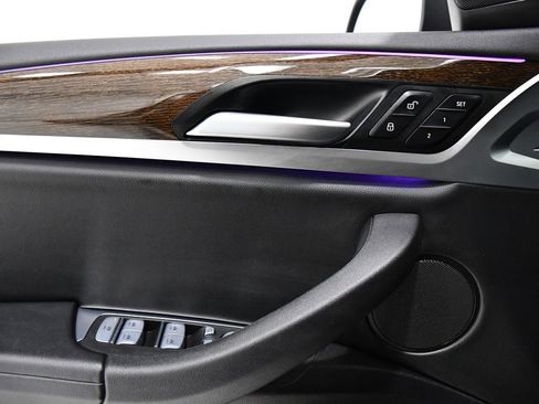 Used 2023 BMW X4 xDrive30i w/ Premium Package image 17