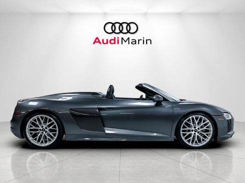 Used 2017 Audi R8 V10 AWD/4WD image 6