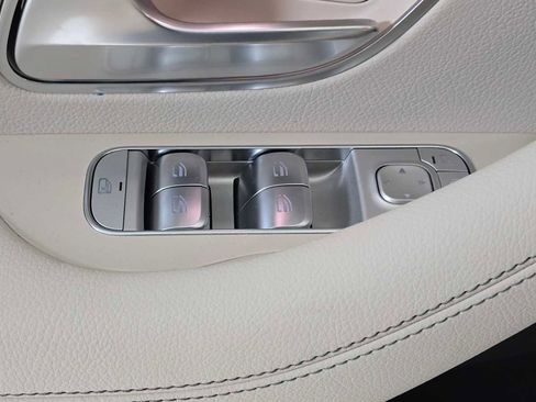 New 2026 Mercedes-Benz GLE 450e 4MATIC image 25