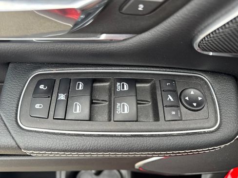 Used 2024 RAM 1500 Laramie image 18